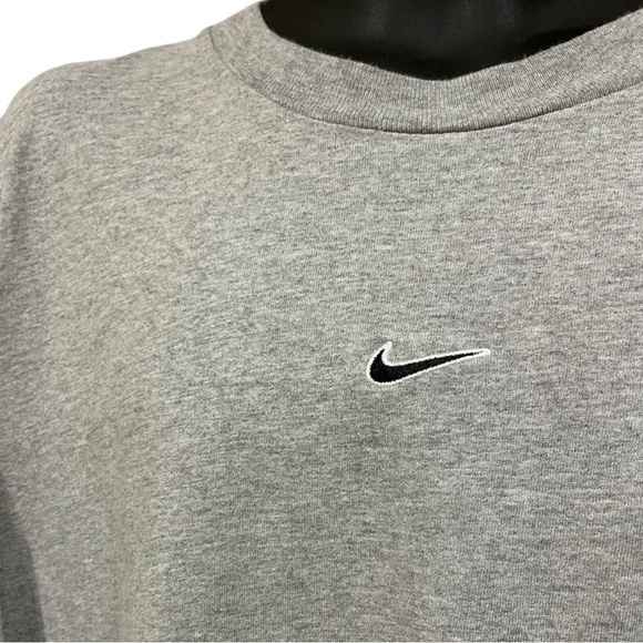 Vintage Early 90s Grey Tag Embroidered Nike Middle Swoosh T-Shirt - Picture 2 of 3